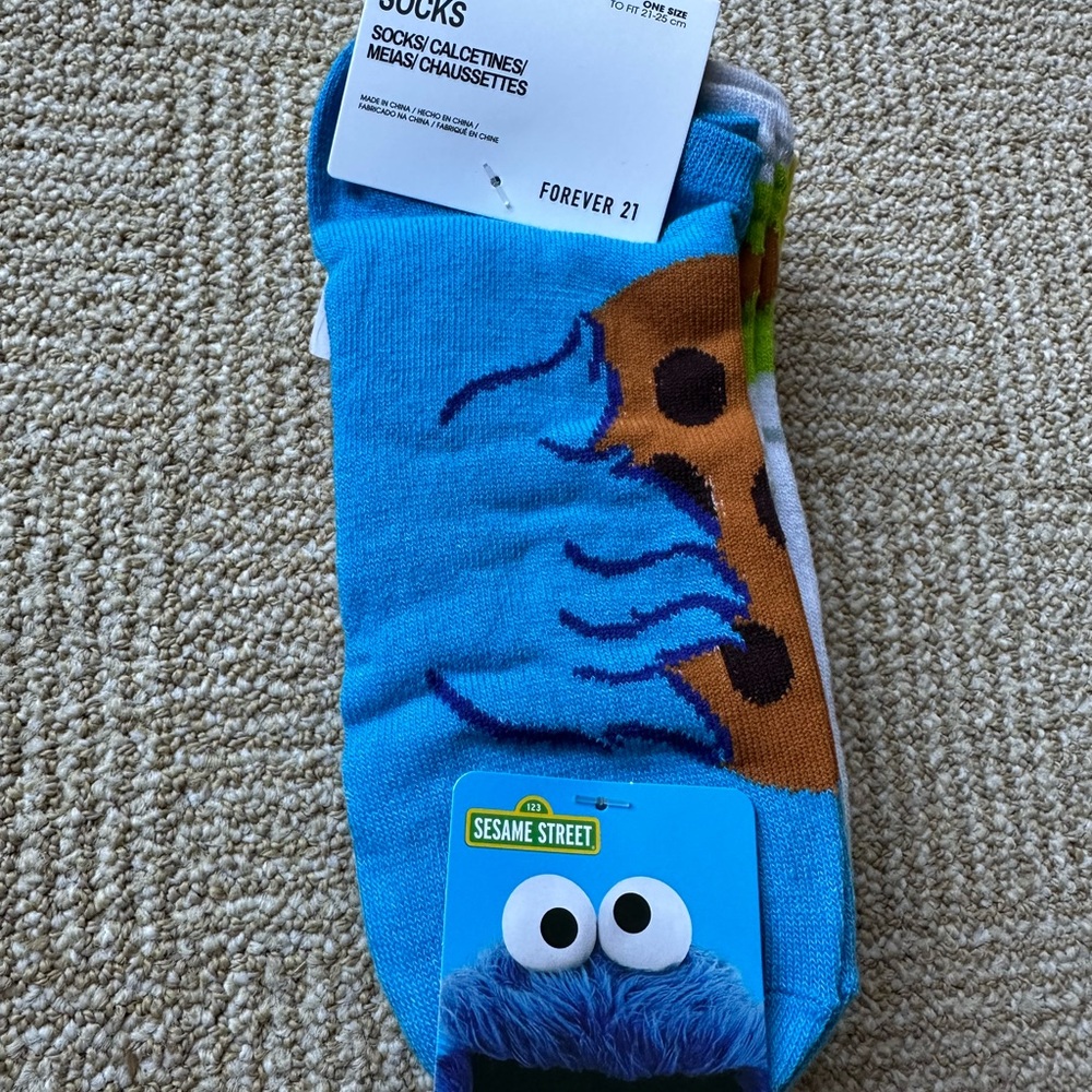 Forever 21 Sesame Street 5 pack of Ankle Socks